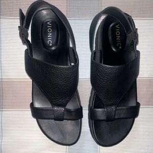 Vionic Women's Alondra Lug Leather Strappy Buckle Sandals US 11 EUC